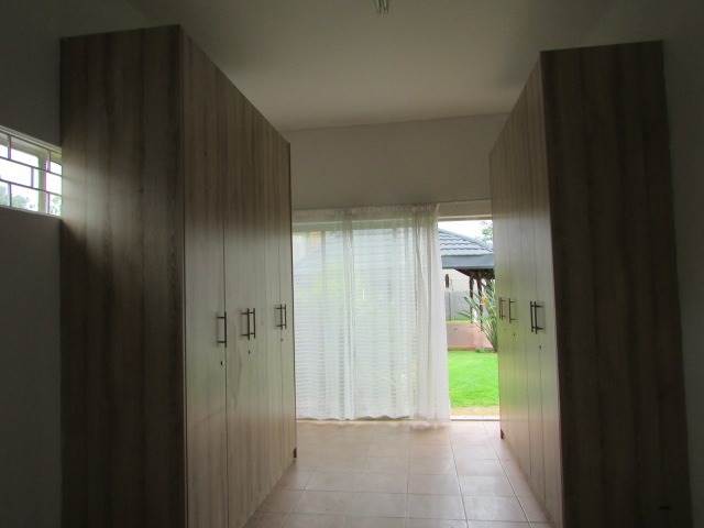 3 Bed House in Brenthurst photo number 12
