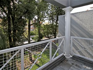 1 Bed Apartment in Melrose North