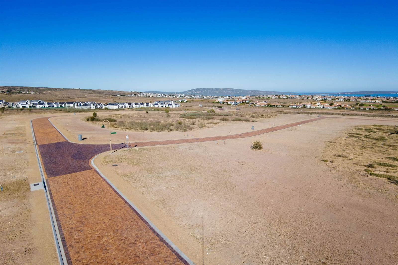 707 m² Land available in Langebaan Country Estate photo number 7