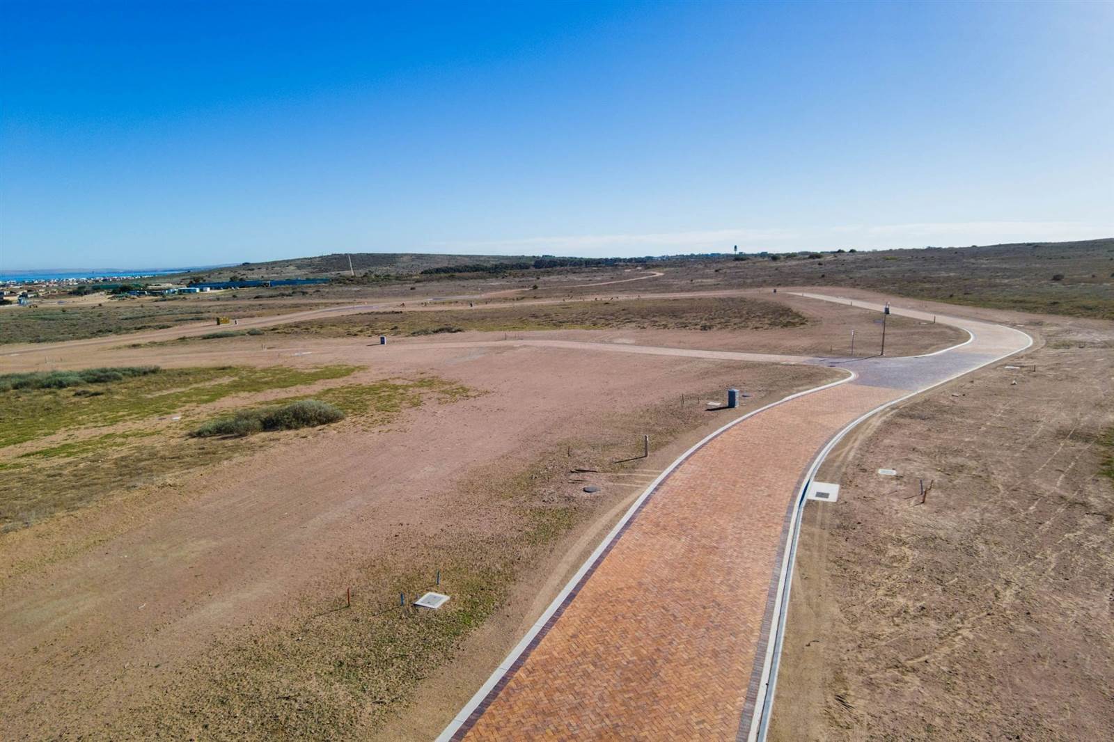 707 m² Land available in Langebaan Country Estate photo number 9