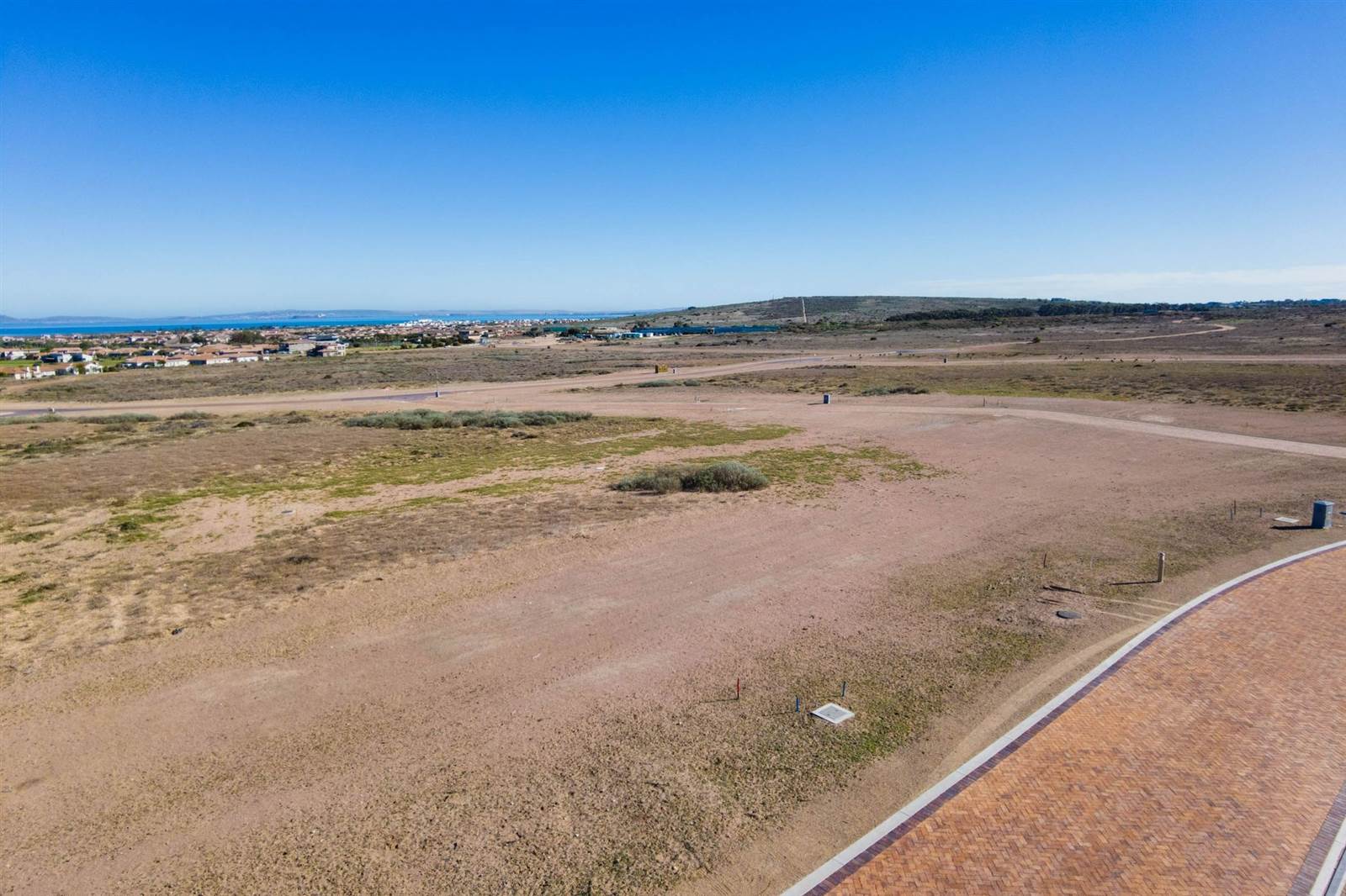 707 m² Land available in Langebaan Country Estate photo number 16