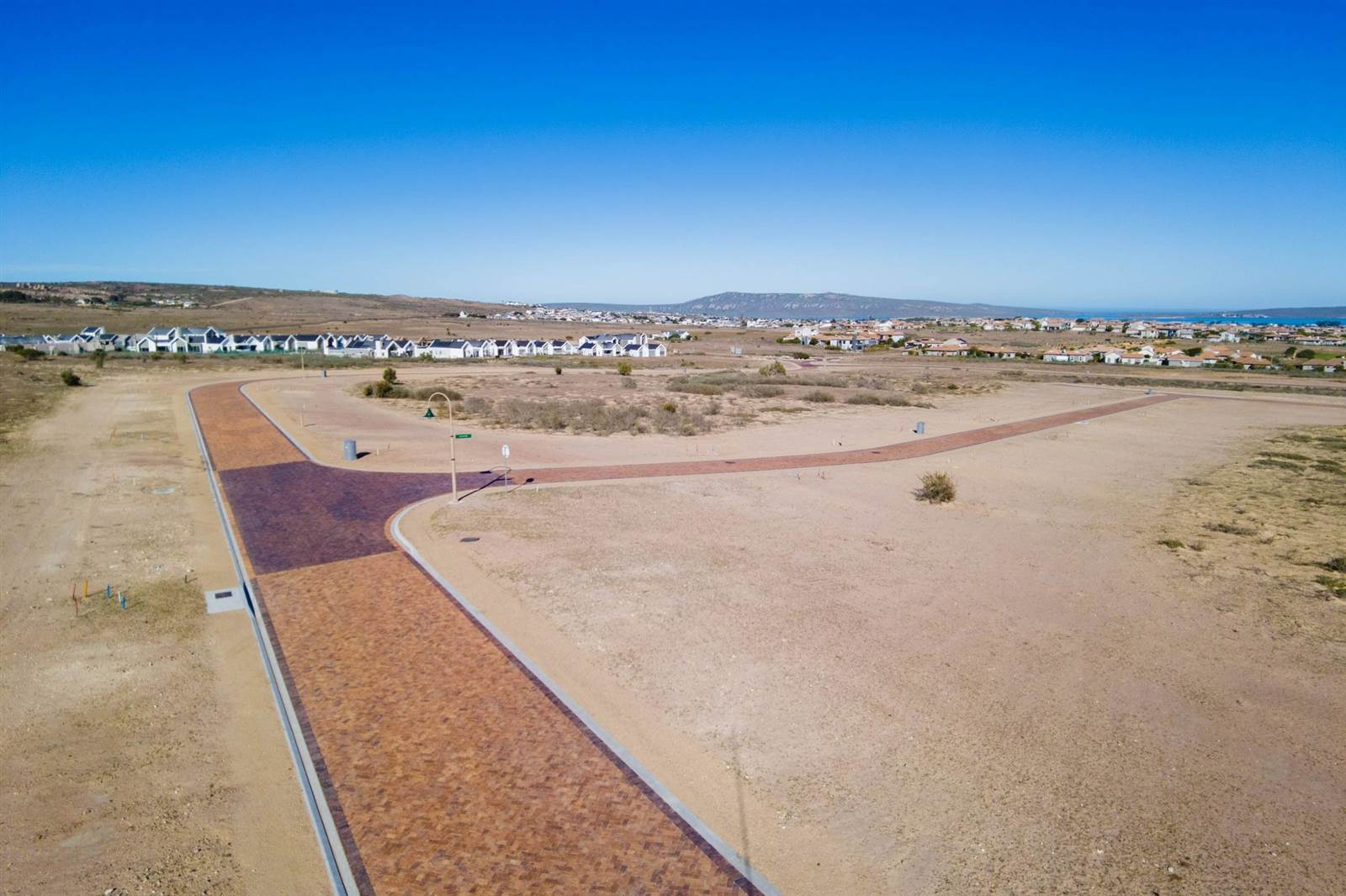 707 m² Land available in Langebaan Country Estate photo number 19