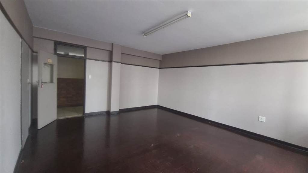 34  m² Commercial space in Pretoria Central photo number 9