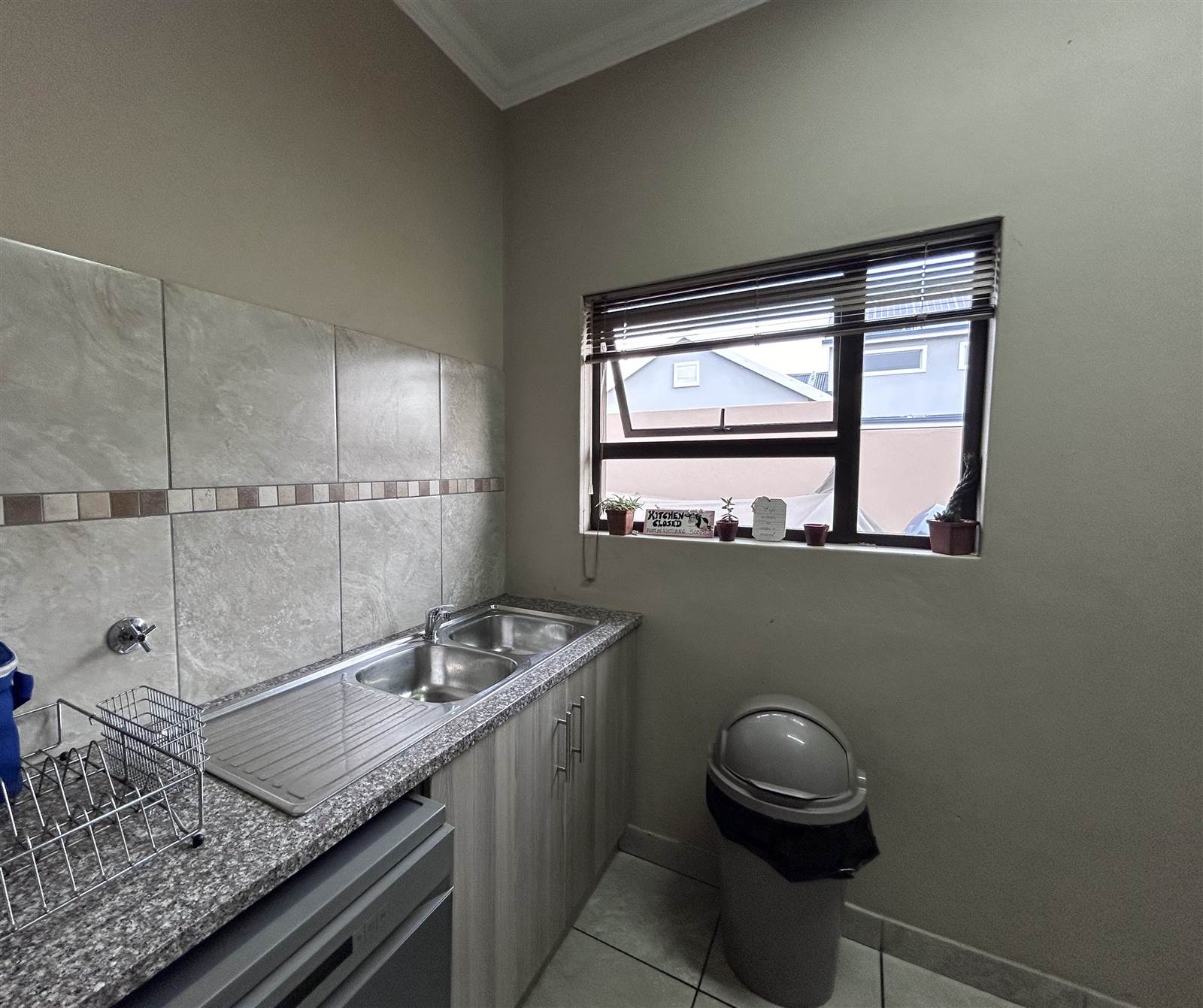 4 Bed House in Ebotse Estate photo number 27