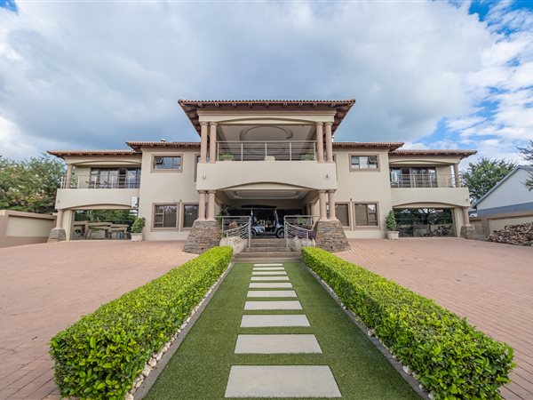 5 Bedroom House