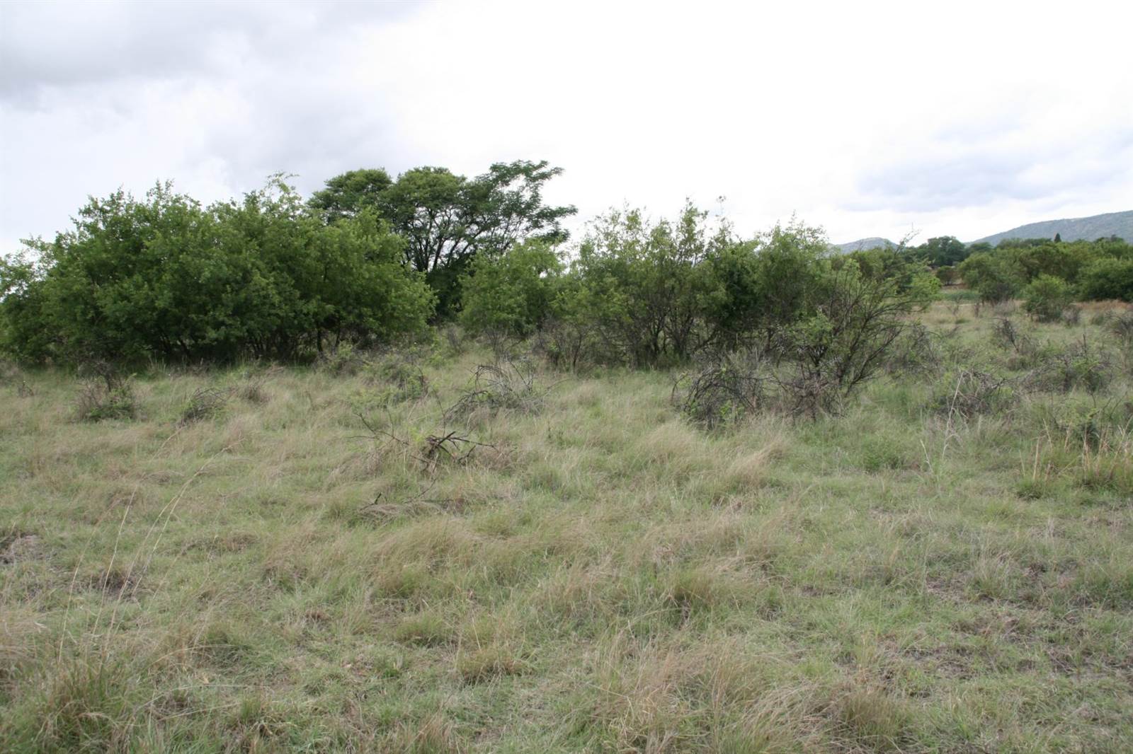 1071 m² Land available in Hartbeespoort Dam photo number 4
