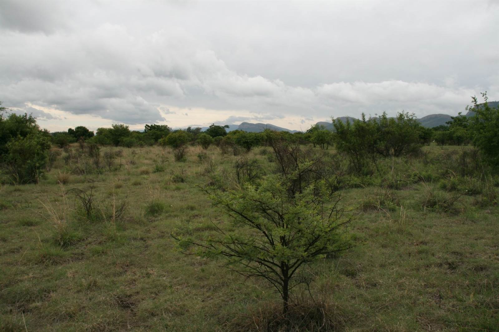 1071 m² Land available in Hartbeespoort Dam photo number 2