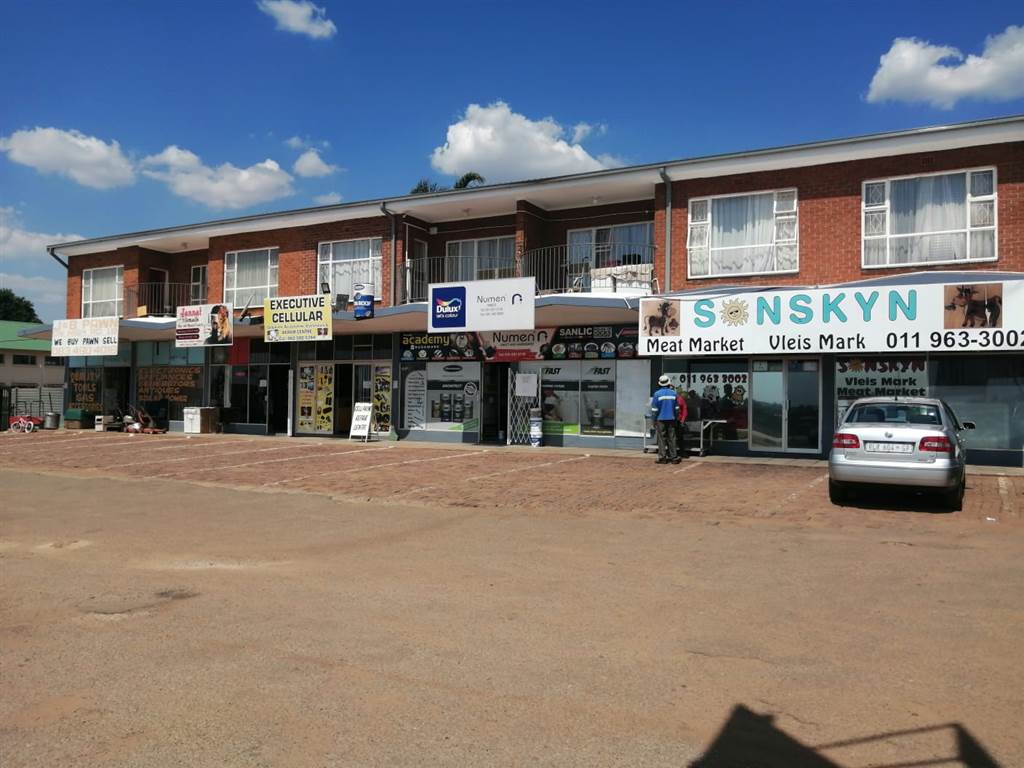 1895  m² Commercial space in Kempton Park Central photo number 5
