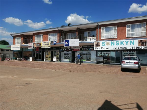 1895  m² Commercial space in Kempton Park Central