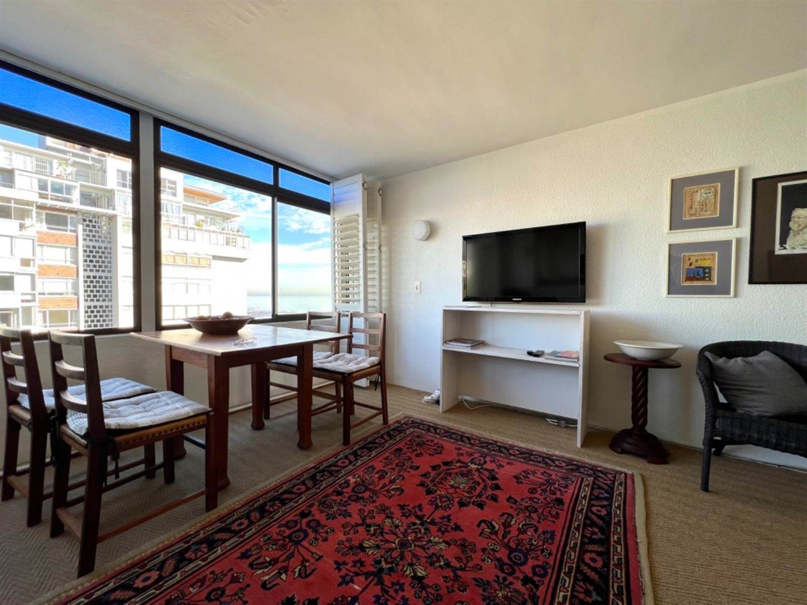 Studio Apartment in Mouille Point photo number 13