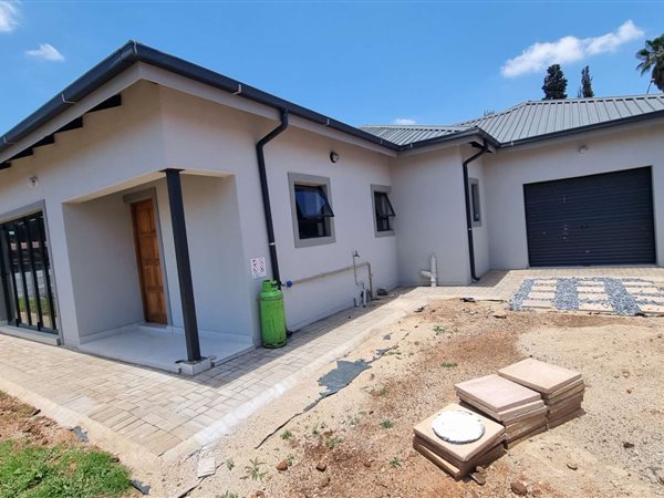 4 Bed House in Doringkloof