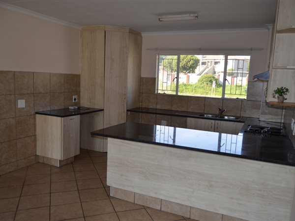 2 Bedroom Simplex 2 Bedroom Simplex