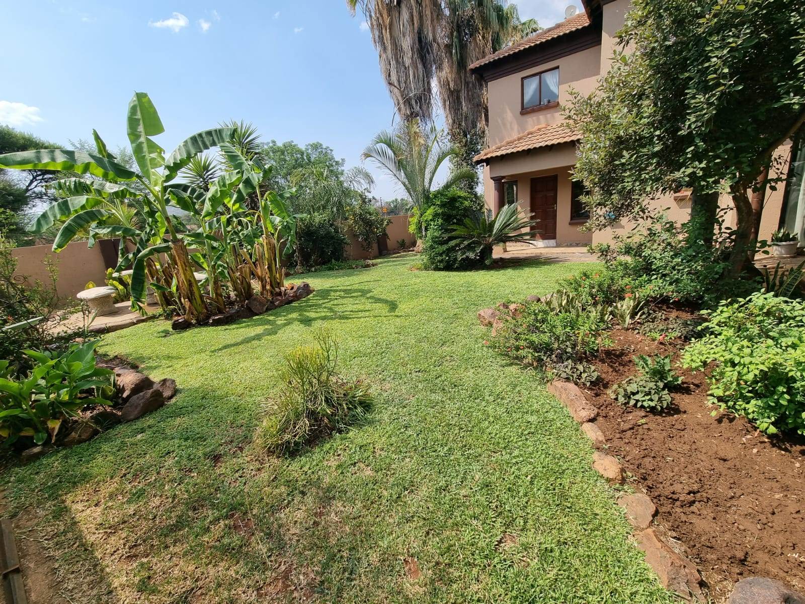3 Bed House in Thabazimbi photo number 2