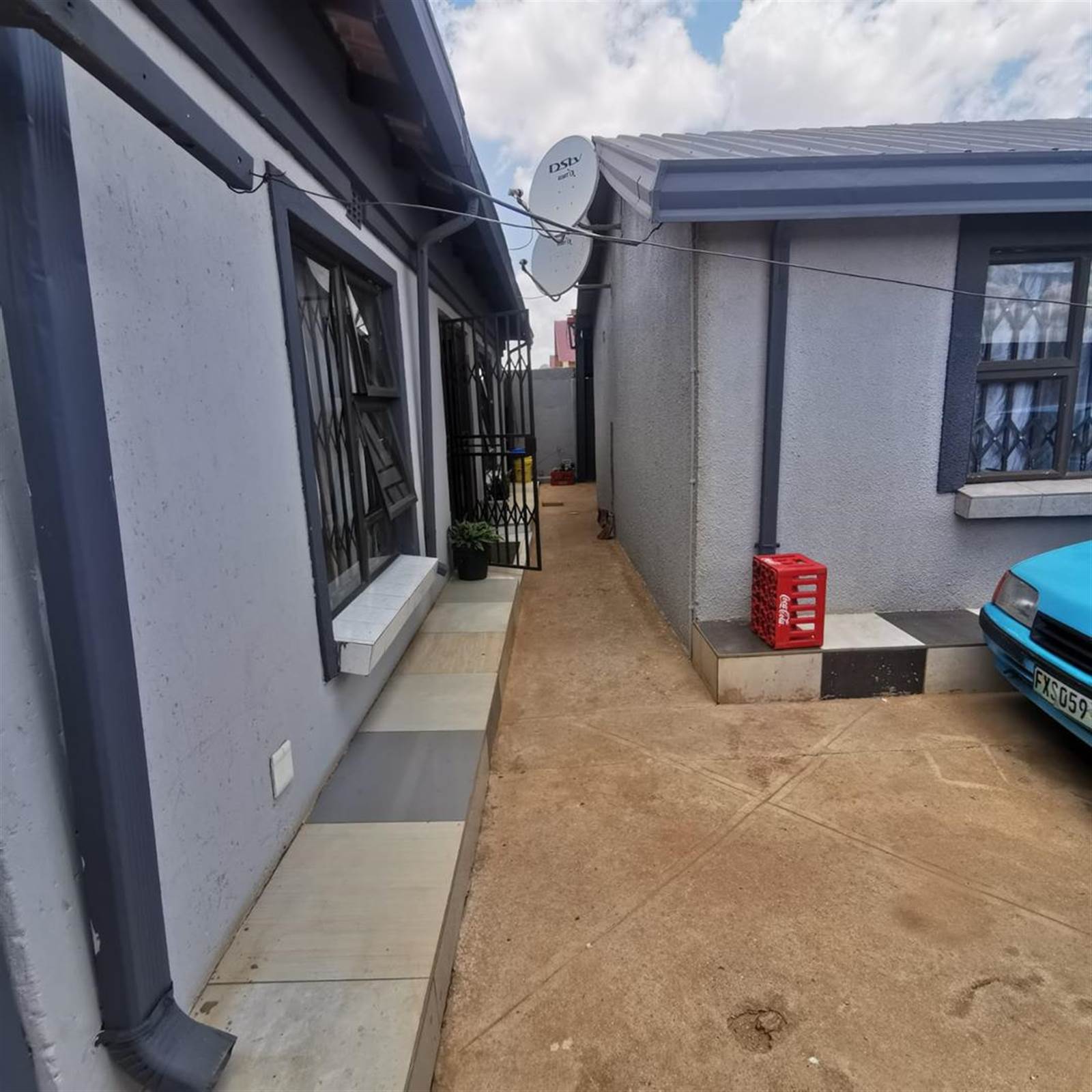 2 Bed House in Kagiso photo number 11