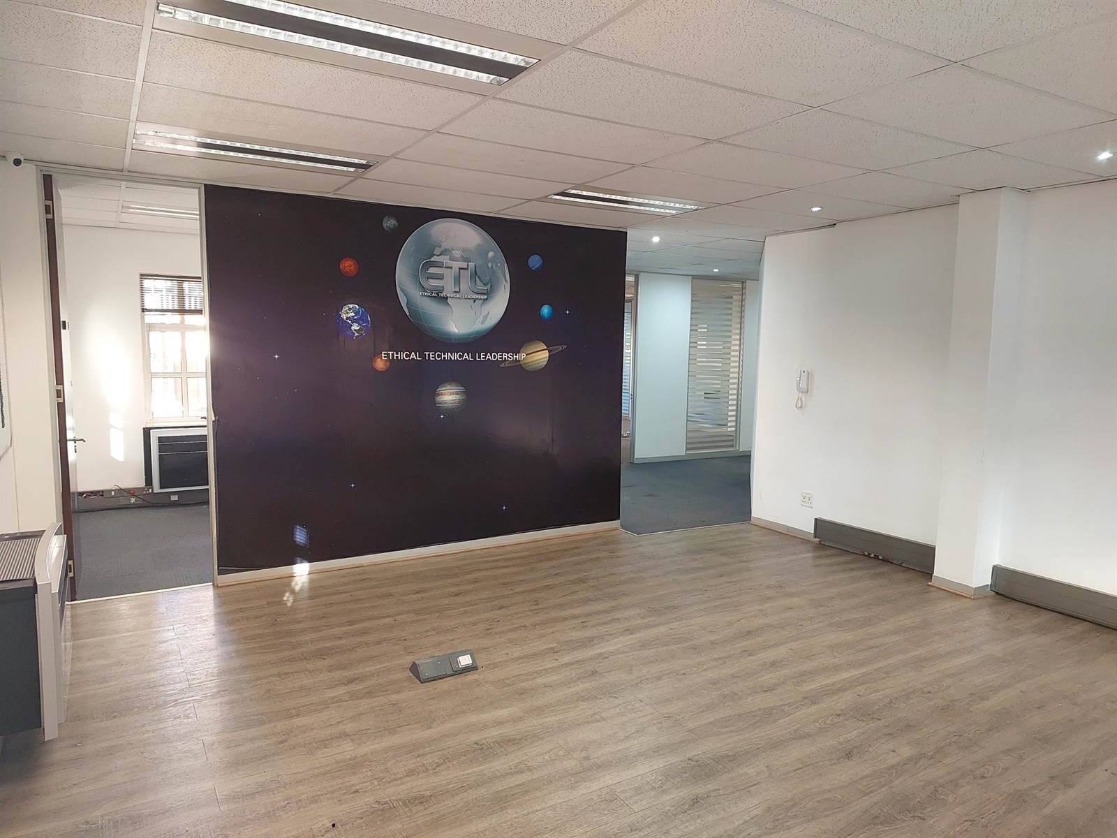 410.1  m² Commercial space in Bryanston photo number 3