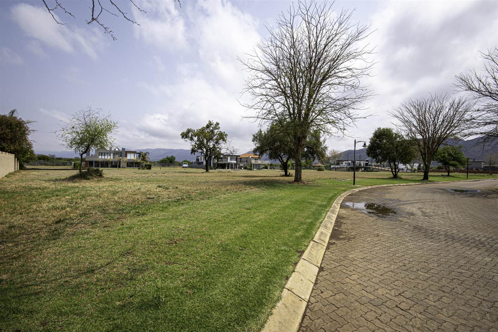 1372 m² Land available in The Islands Estate photo number 4