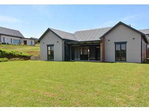 4 Bed House in St Johns Village