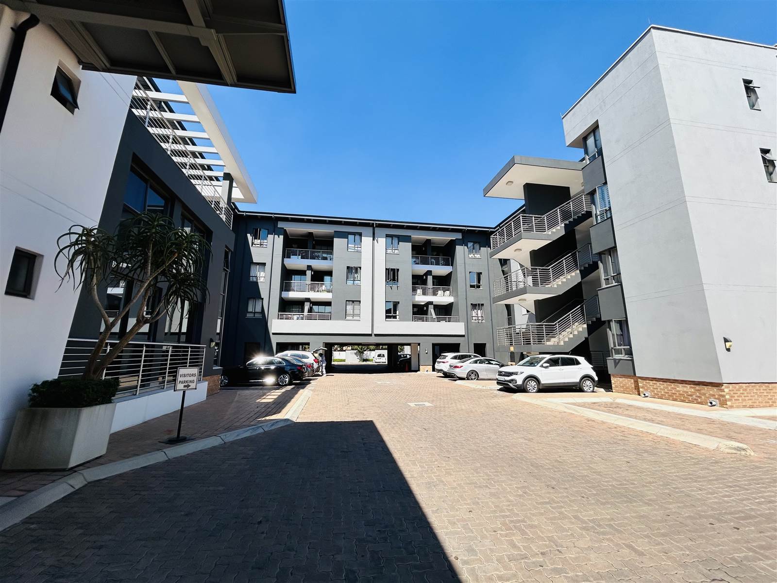 2 Bed Apartment in Bryanston photo number 30
