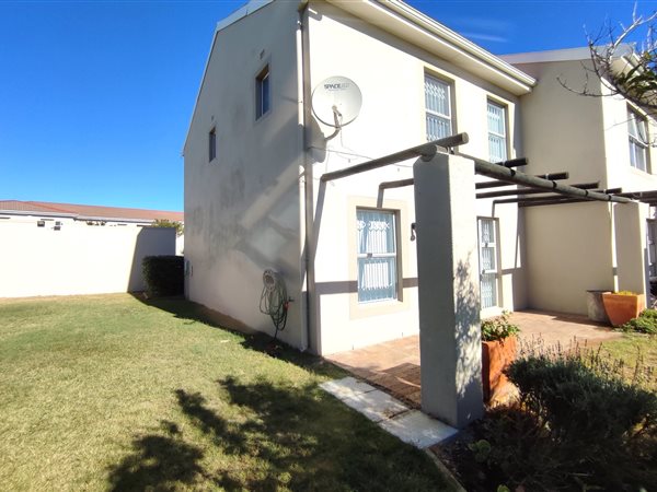 3 Bed Townhouse in Milnerton