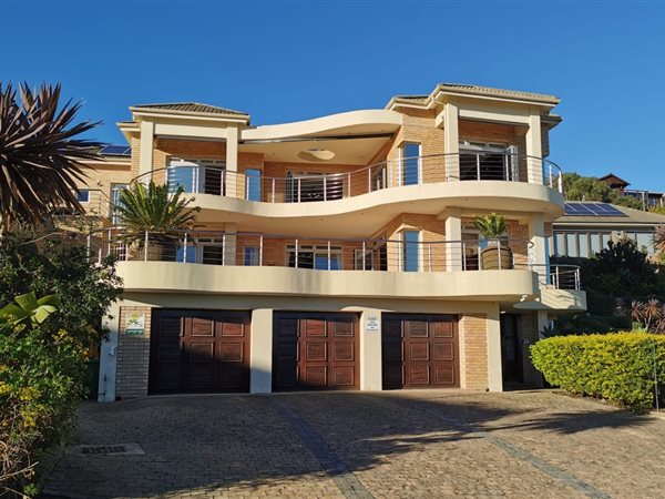 4 Bedroom House 4 Bedroom House