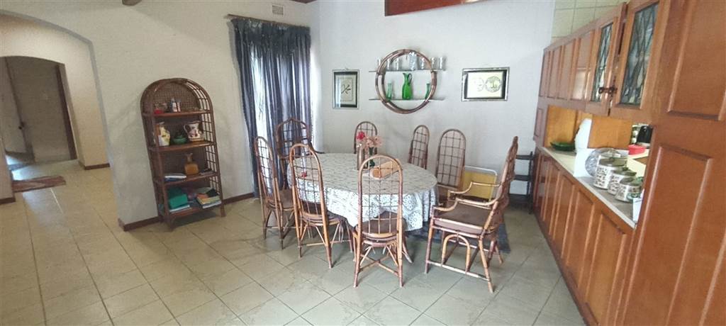 4 Bed House in Mobeni photo number 6