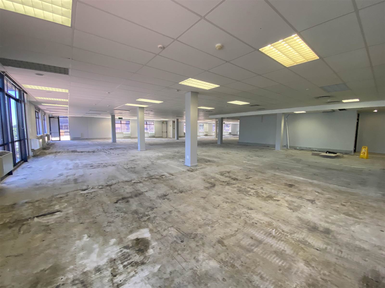 1023  m² Commercial space in Plattekloof photo number 11