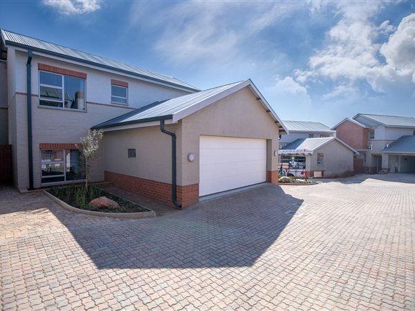3 Bedroom Townhouse