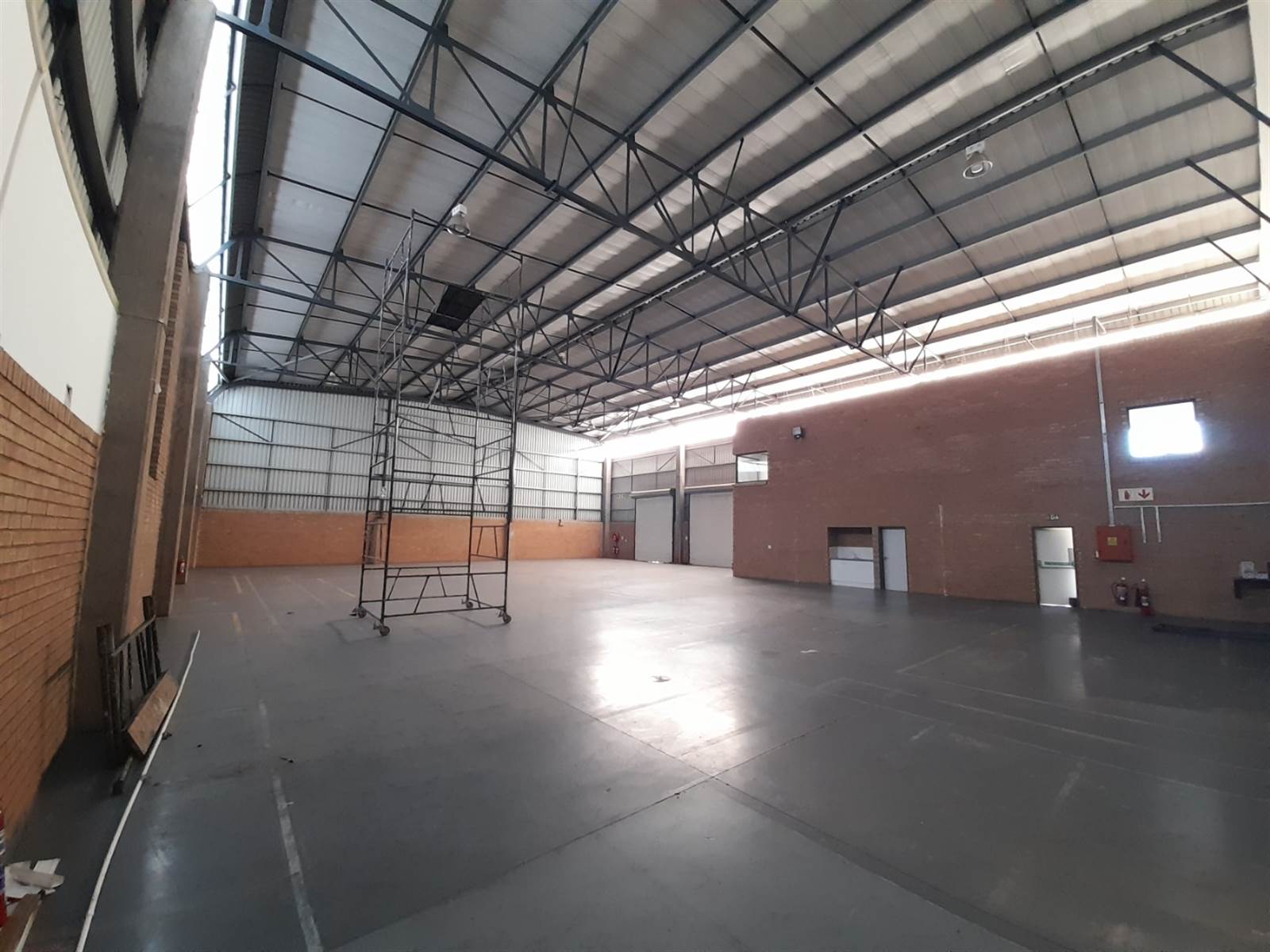 790  m² Commercial space in Jet Park photo number 24