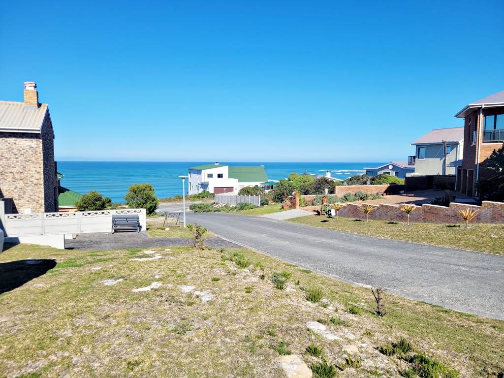 3 Bed House in Struisbaai photo number 25