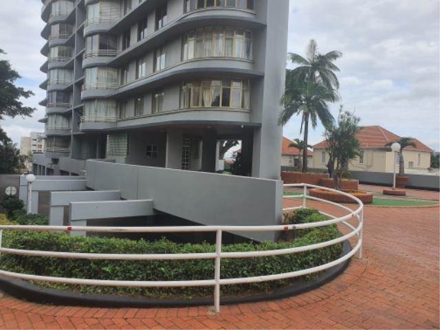 4 Bed Apartment in Musgrave photo number 2