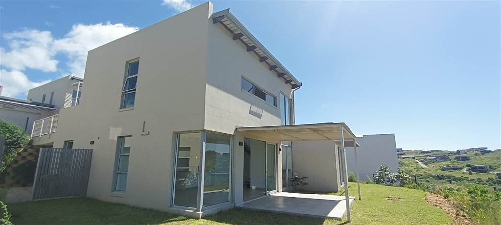 3 Bed Townhouse in Zululami Luxury Coastal Estate photo number 1