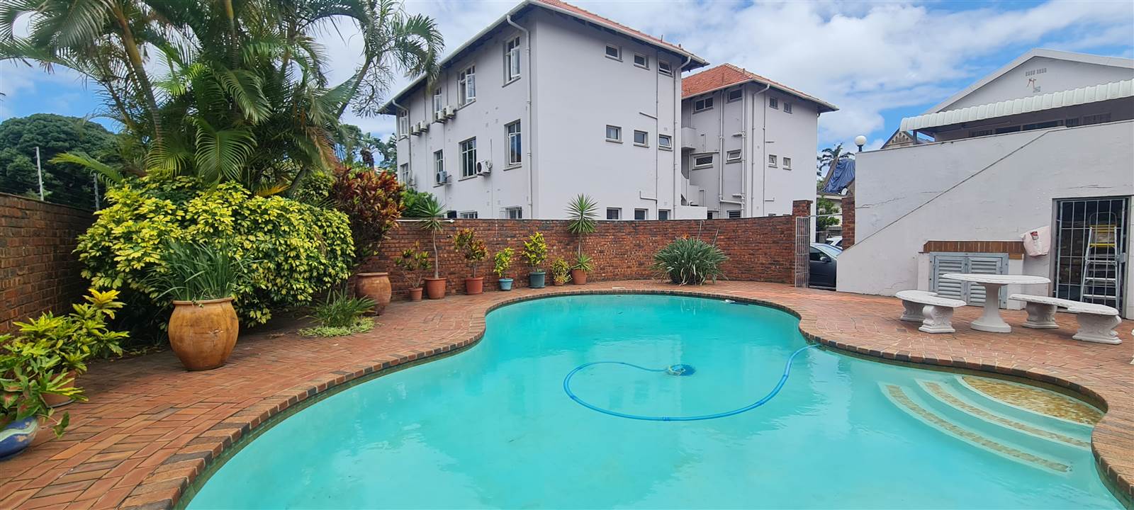 3 Bed Apartment in Musgrave photo number 2