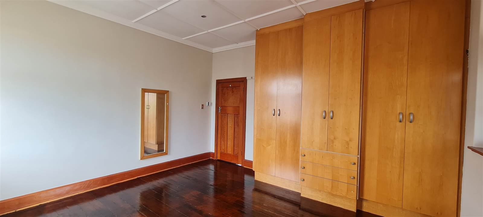 3 Bed Apartment in Musgrave photo number 18