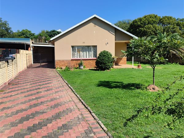 3 Bedroom House 3 Bedroom House