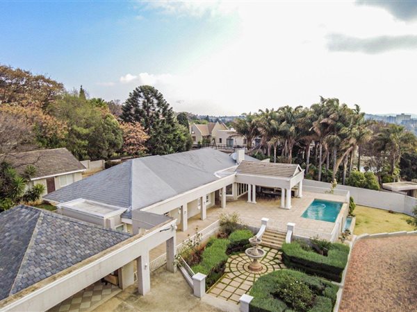 4 Bedroom House 4 Bedroom House