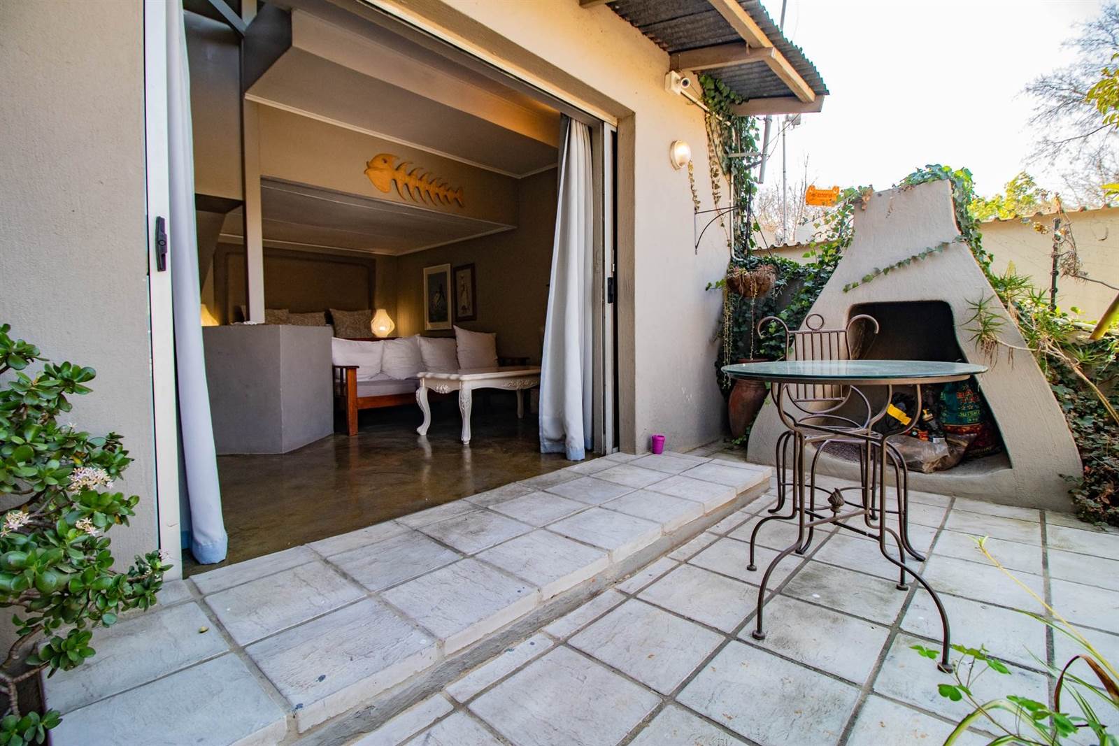 8 Bed House in Parkhurst photo number 23