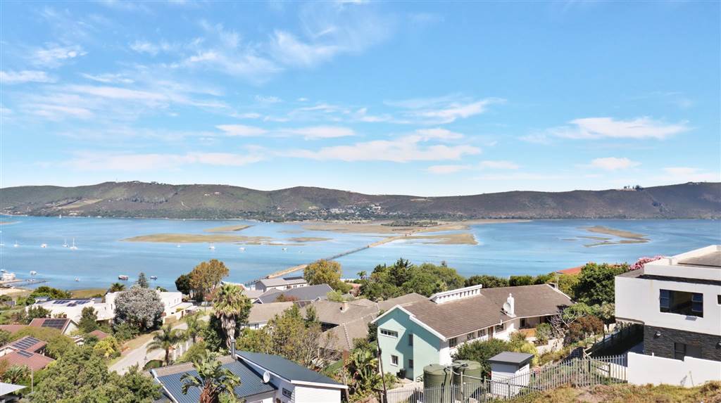 7 Bed House in Knysna Heights photo number 19