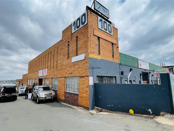 7658  m² Industrial space in Roodepoort Central