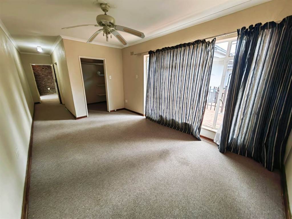 4 Bed House in Potchefstroom Central photo number 24