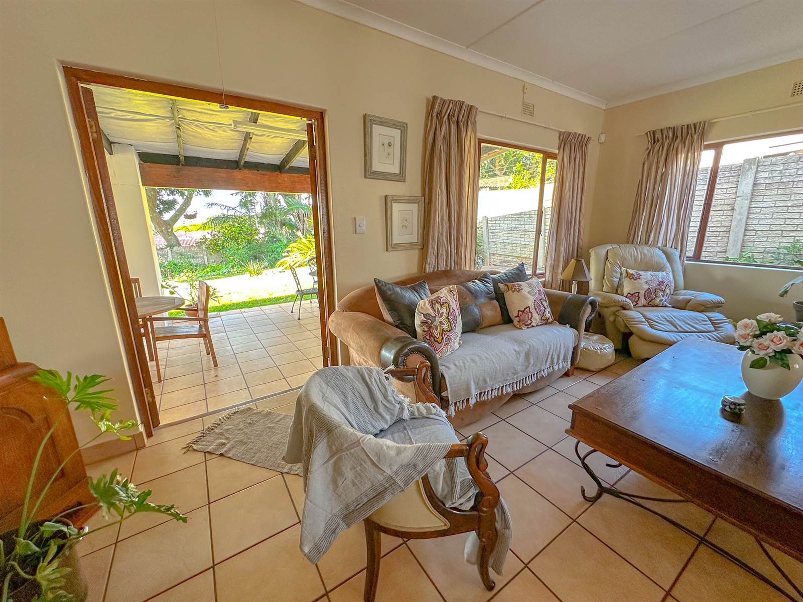 4 Bed House in Nyala Park photo number 5