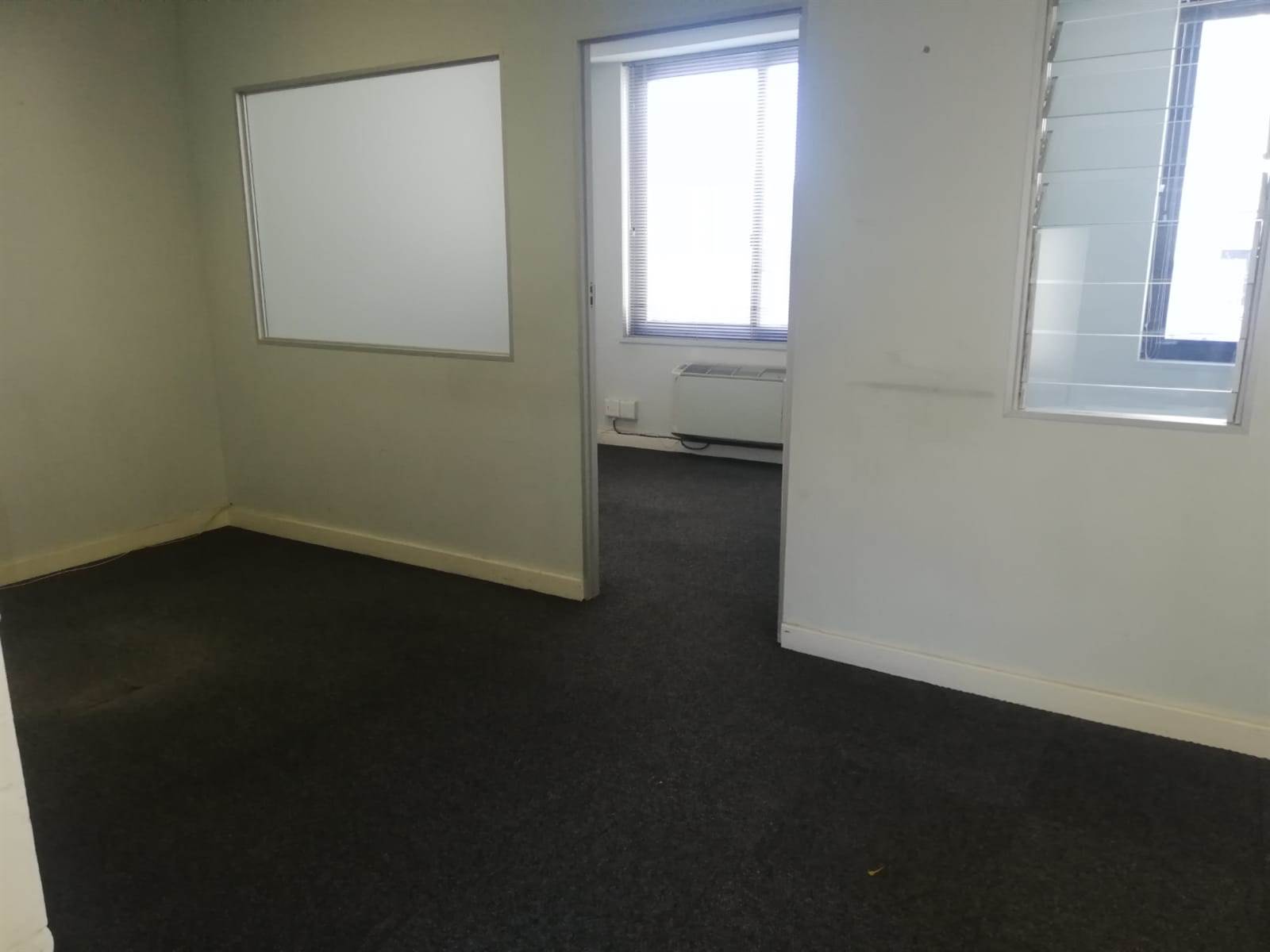 58  m² Office Space in Cape Town City Centre photo number 5