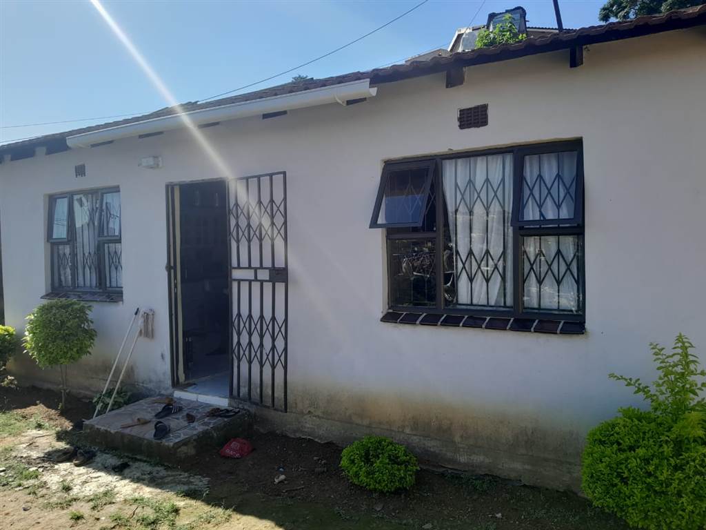 2 Bed House in Umlazi photo number 5