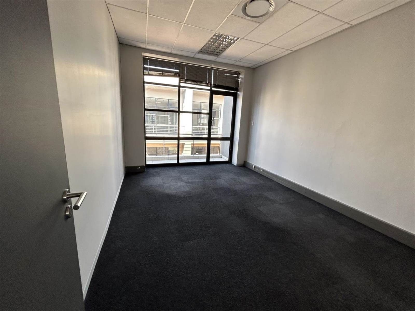 182  m² Office Space in Highveld photo number 9