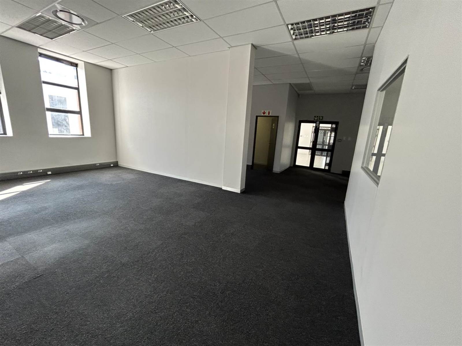 182  m² Office Space in Highveld photo number 2