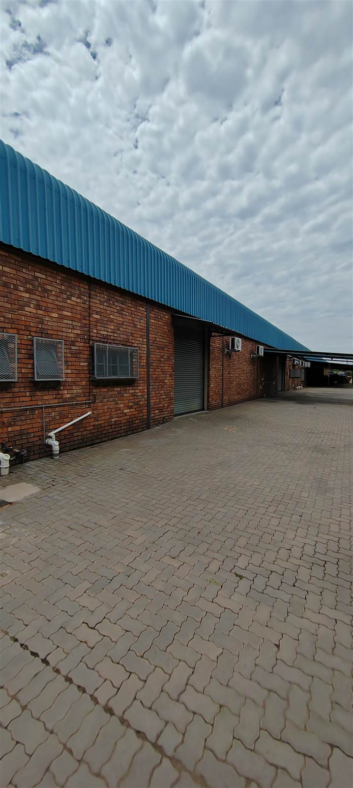 1107  m² Industrial space in Silverton photo number 1