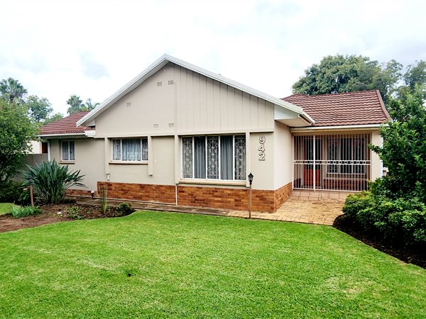 3 Bedroom House 3 Bedroom House