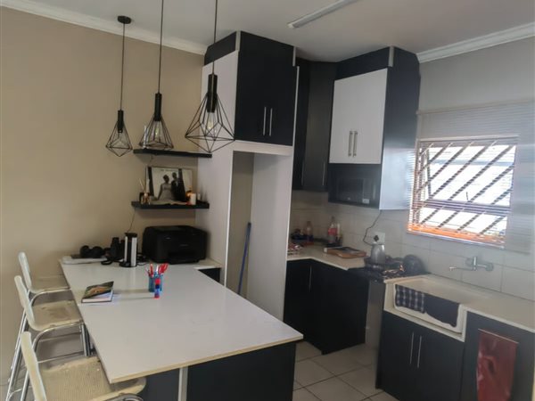 2 Bed House in Trichardt