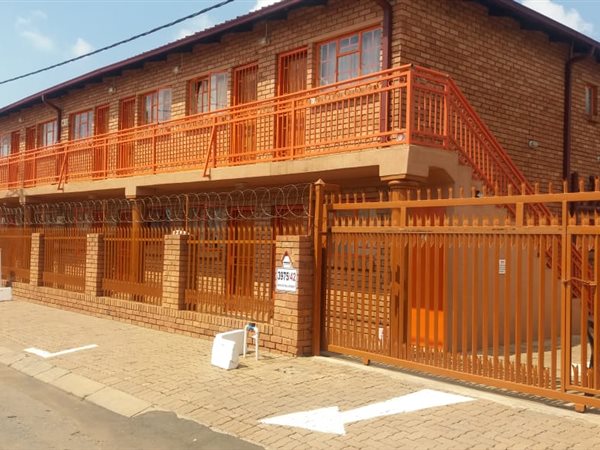 36 Bedroom House 36 Bedroom House