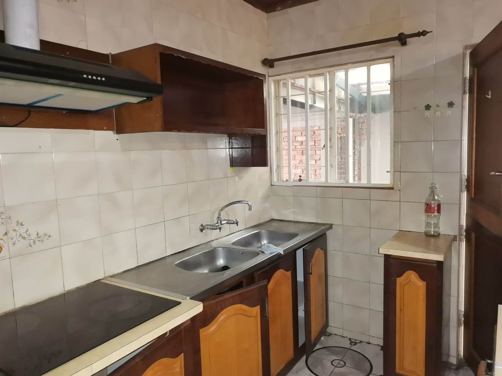 1 Bed Apartment in Randburg Central photo number 3