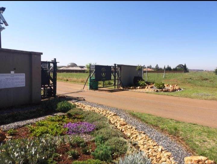 1.1 ha Smallholding in Rietvlei View photo number 3